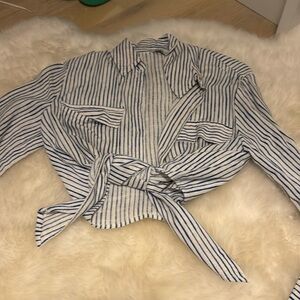 Zara extra small crop button front long sleeve top